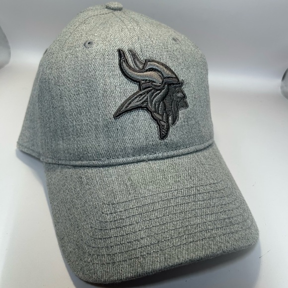 Fanatics Other - Minnesota Vikings. Classic snap back.  Fanatics.